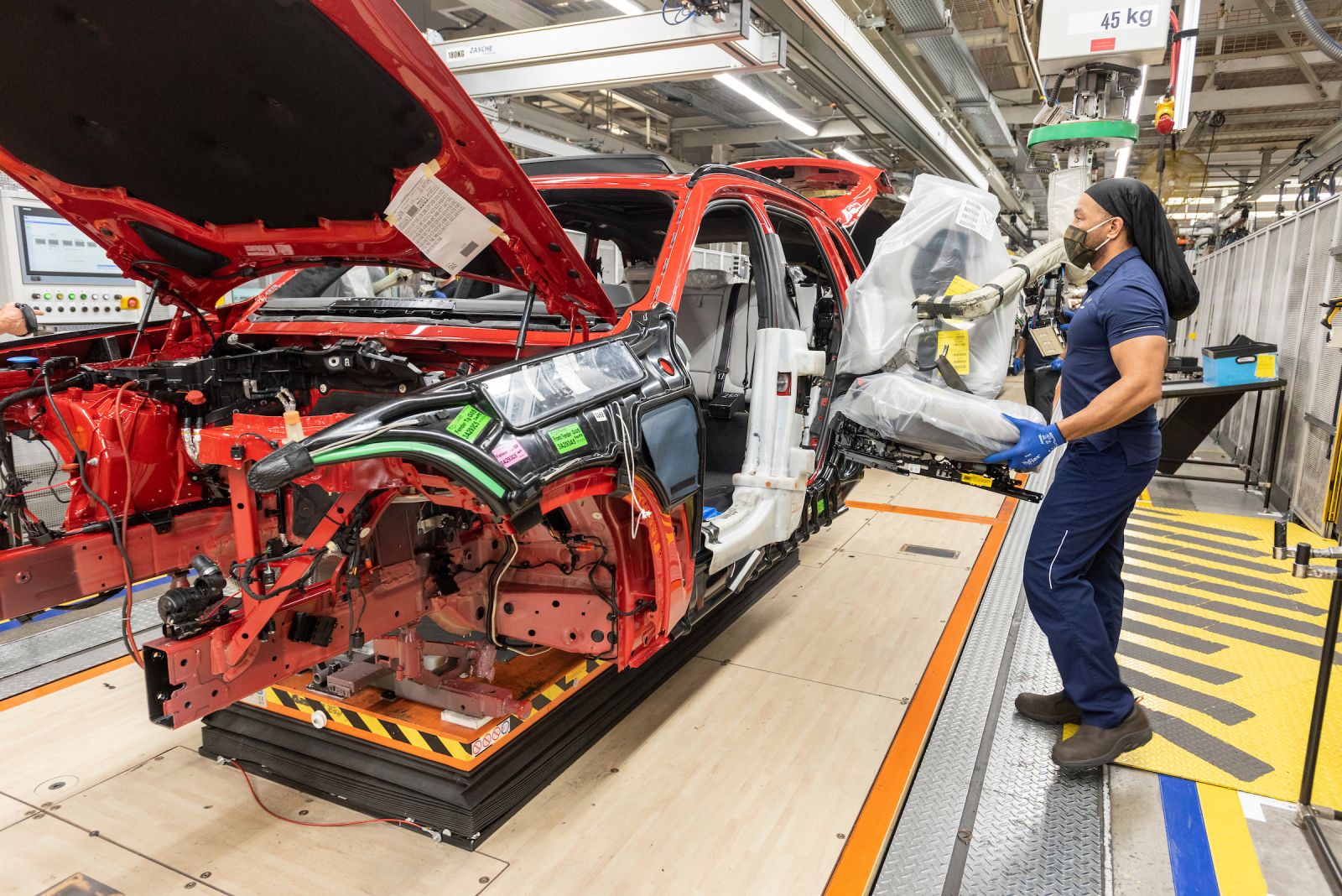 BMW continues production despite 14 confirmed COVID-19 cases. (Photo/Provided)