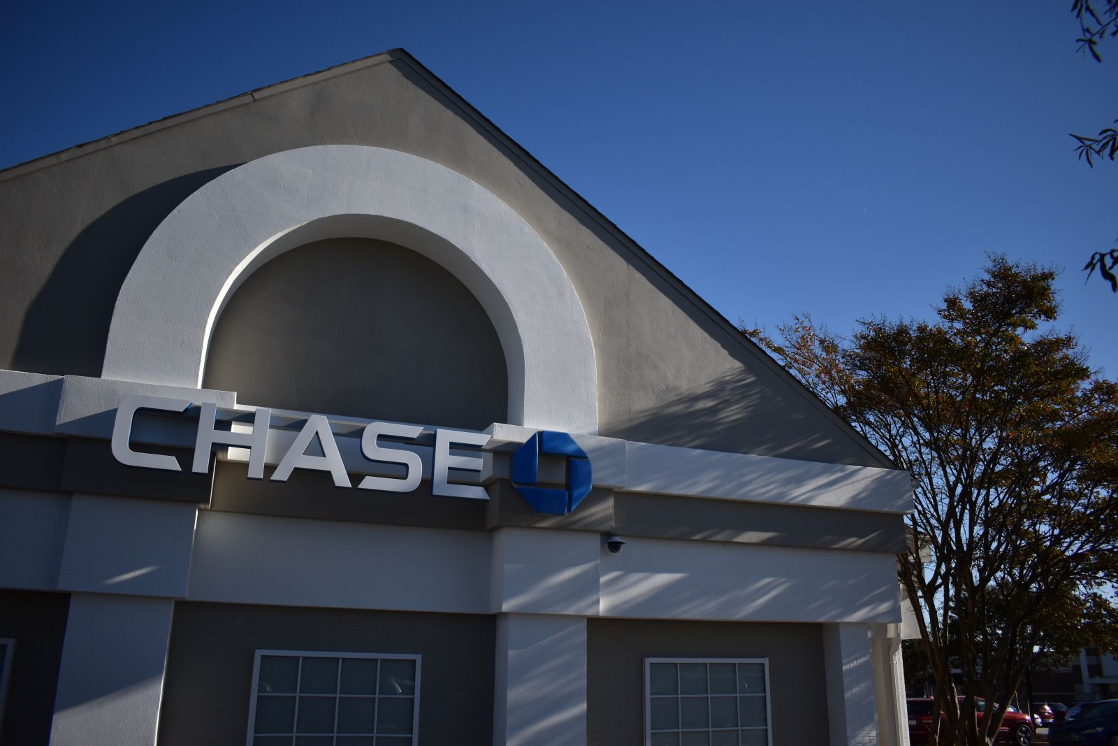 JP Morgan Chase opened its first retail Greenville office today on Haywood Road. (Photo/Molly Hulsey)