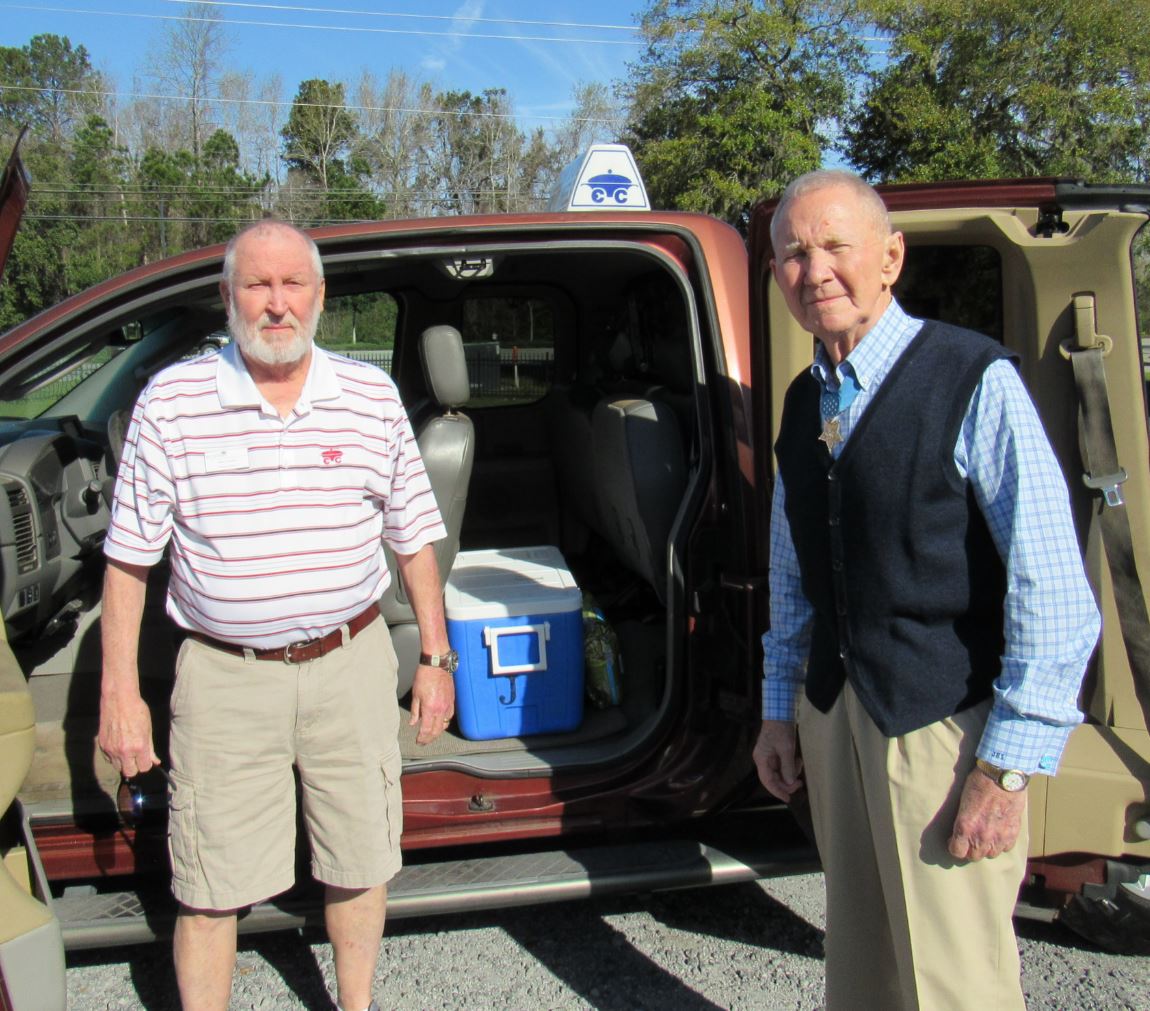 East Cooper Meals on Wheels volunteer Merv and MajGen Livingston at right. (Photo/Provided)