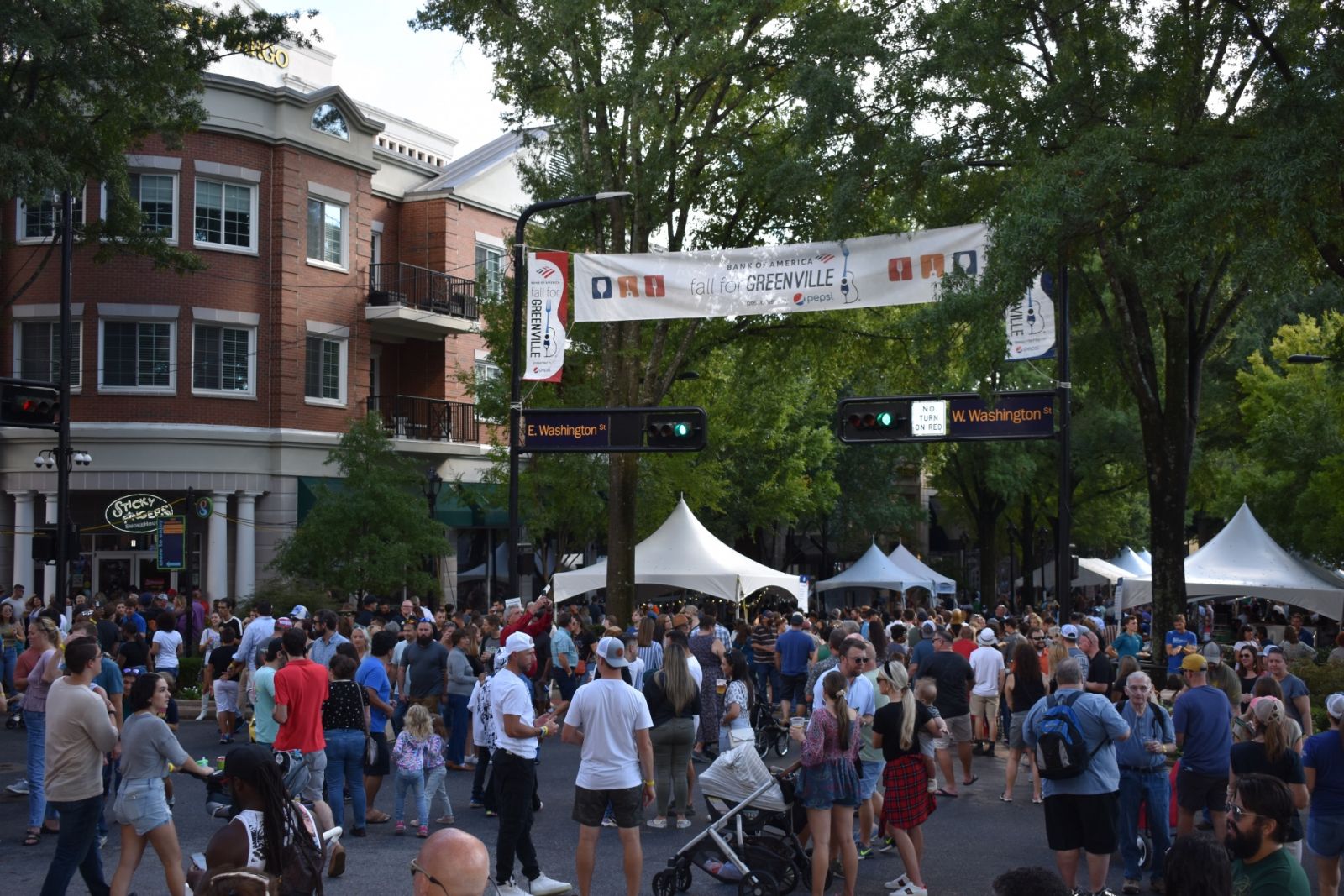 The festival attracted almost 50 restaurants and more than 70 bands to the streets. (Photo/Molly Hulsey)