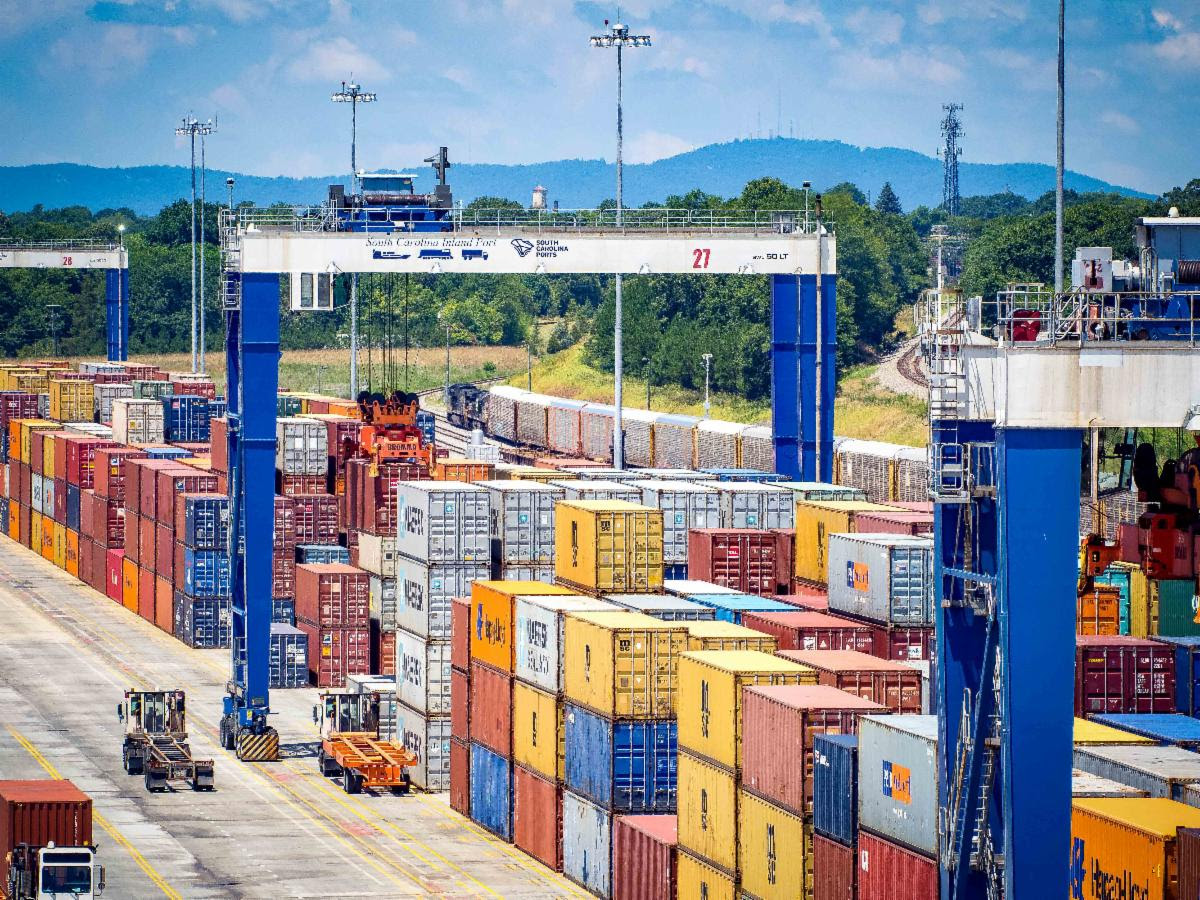 Inland Port Greer extends the Port of Charleston‰ŰŞs reach 212 miles inland via rail. (Photo/Provided)