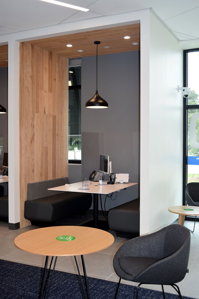 The Mount Pleasant branch of JP Morgan Chase has a modern, comfortable design for casual conversation, while adhering to Centers for Disease Control and Prevention protocols. (Photo/Teri Errico Griffis)