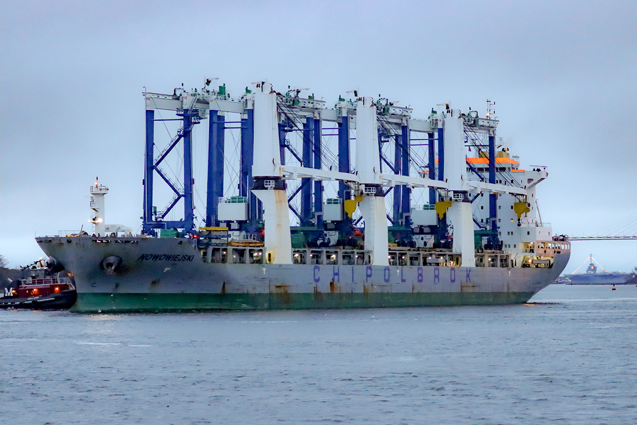 The final six rubber-tire gantries arrived at Hugh K. Leatherman Terminal early Saturday morning. (Photo/English Purcell)
